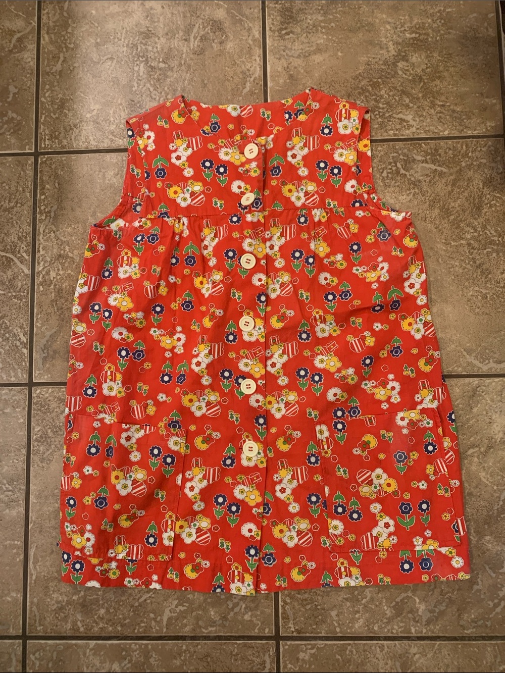 Vintage Red Floral Button-Front Cotton Top
